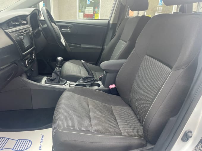 2025 Toyota Auris