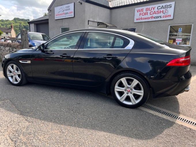 2025 Jaguar Xe