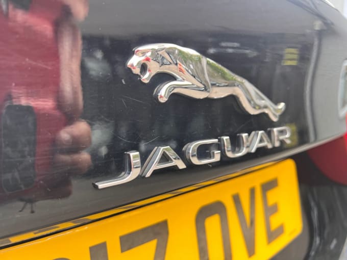 2025 Jaguar Xe