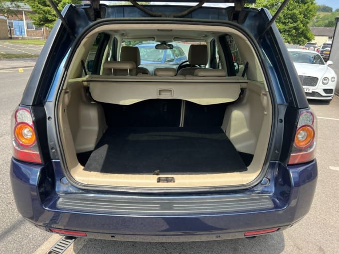 2025 Land Rover Freelander 2