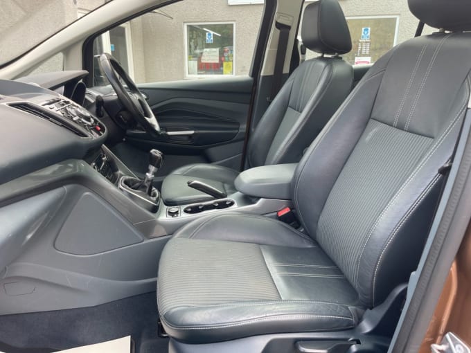 2025 Ford Grand C-max