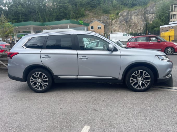 2025 Mitsubishi Outlander
