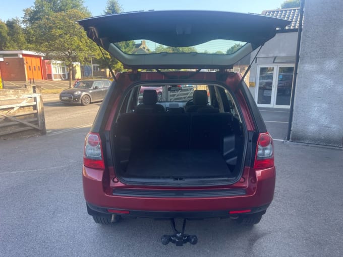 2025 Land Rover Freelander 2