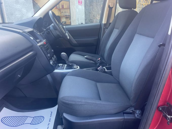 2025 Land Rover Freelander 2