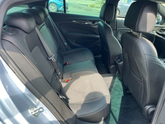2025 Vauxhall Insignia