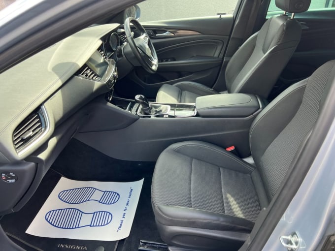 2025 Vauxhall Insignia