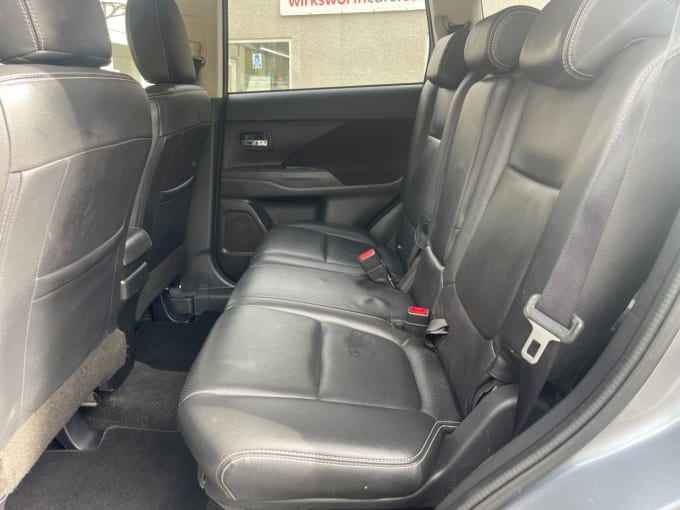 2025 Mitsubishi Outlander