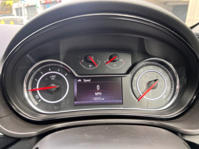 2025 Vauxhall Insignia