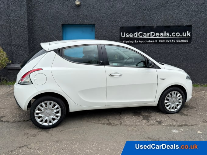 2013 Chrysler Ypsilon