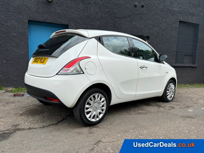 2013 Chrysler Ypsilon