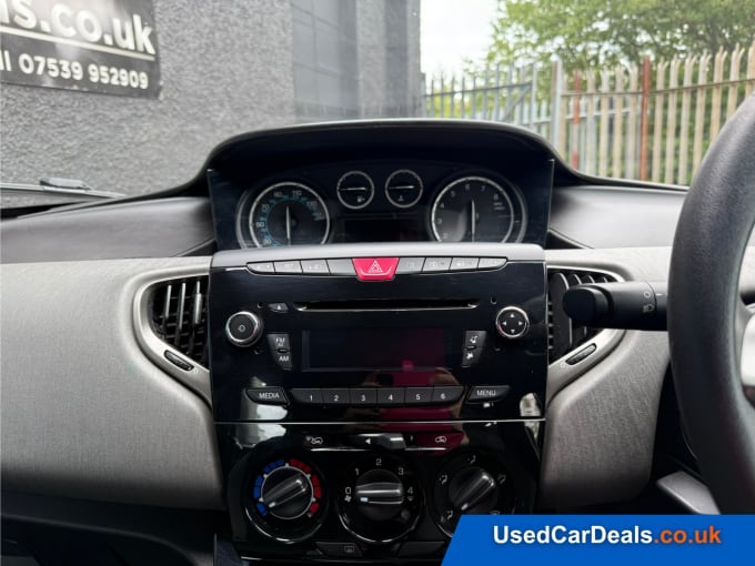 2013 Chrysler Ypsilon