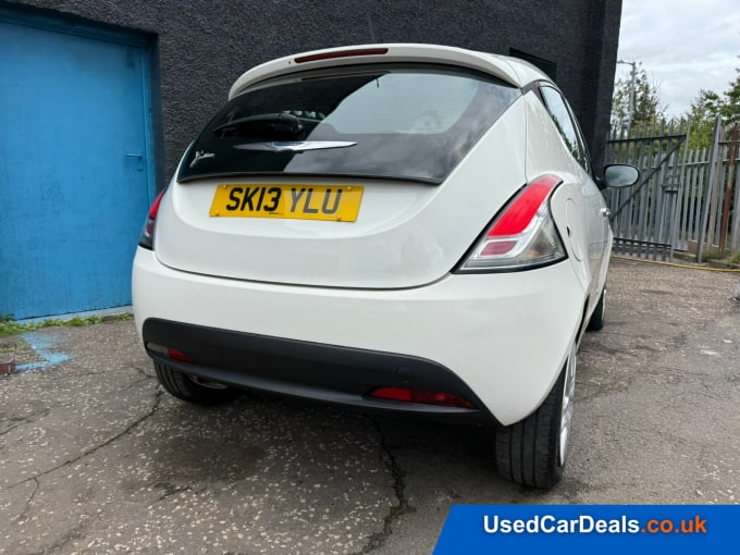 2013 Chrysler Ypsilon