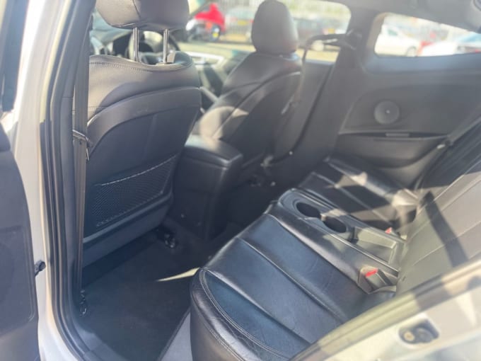 2025 Hyundai Veloster