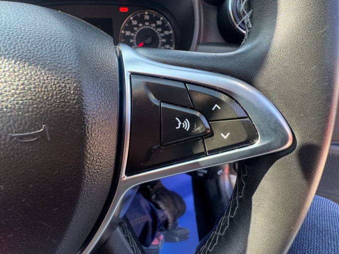 2025 Dacia Duster
