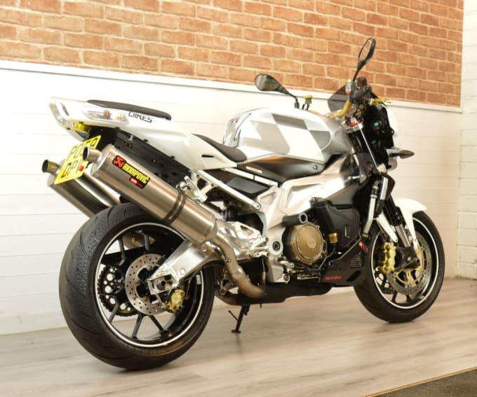 2025 Aprilia Tuono 1000