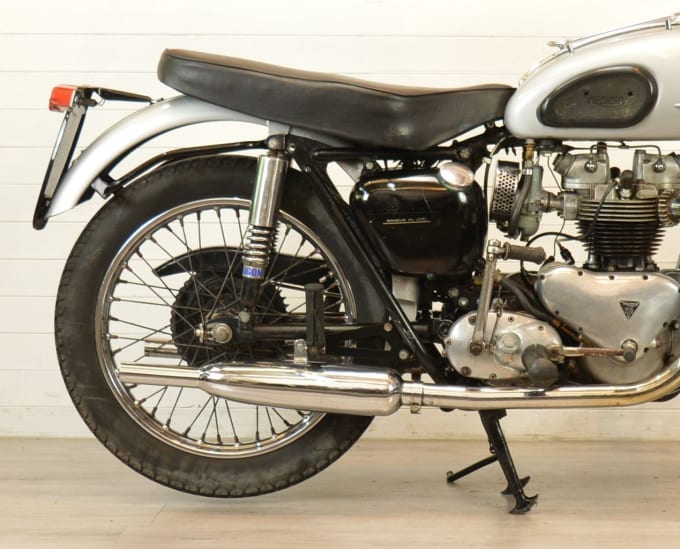 2025 Triumph Bonneville T120