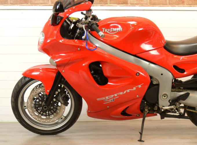 2025 Triumph Sprint St 955