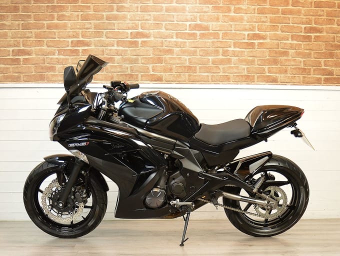 2025 Kawasaki Er-6f