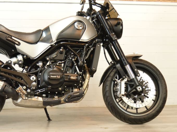 2025 Benelli Leoncino 500