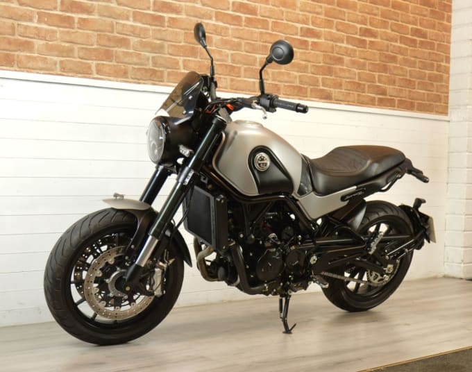 2025 Benelli Leoncino 500