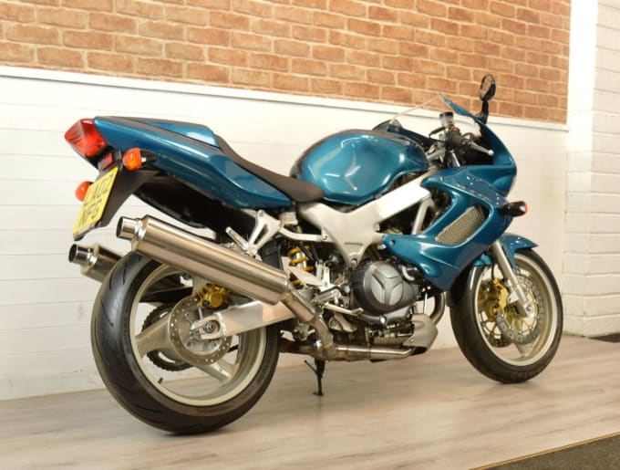 2025 Honda Vtr 1000 Firestorm