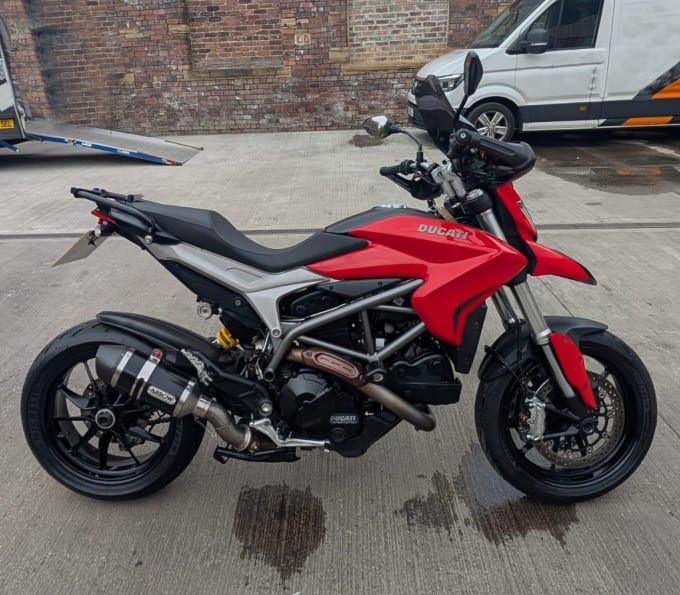 2025 Ducati Hyperstrada 821