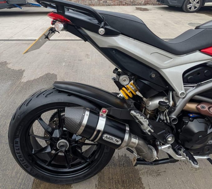 2025 Ducati Hyperstrada 821