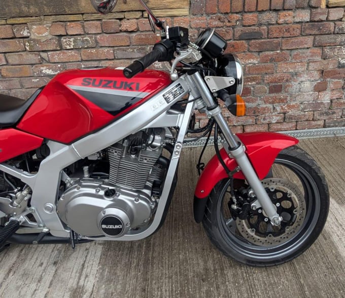 2025 Suzuki Gs500