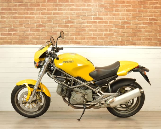 2025 Ducati Monster 600