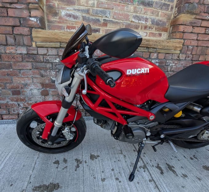 2025 Ducati Monster 796