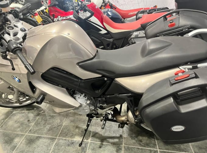 2025 BMW F 800 St