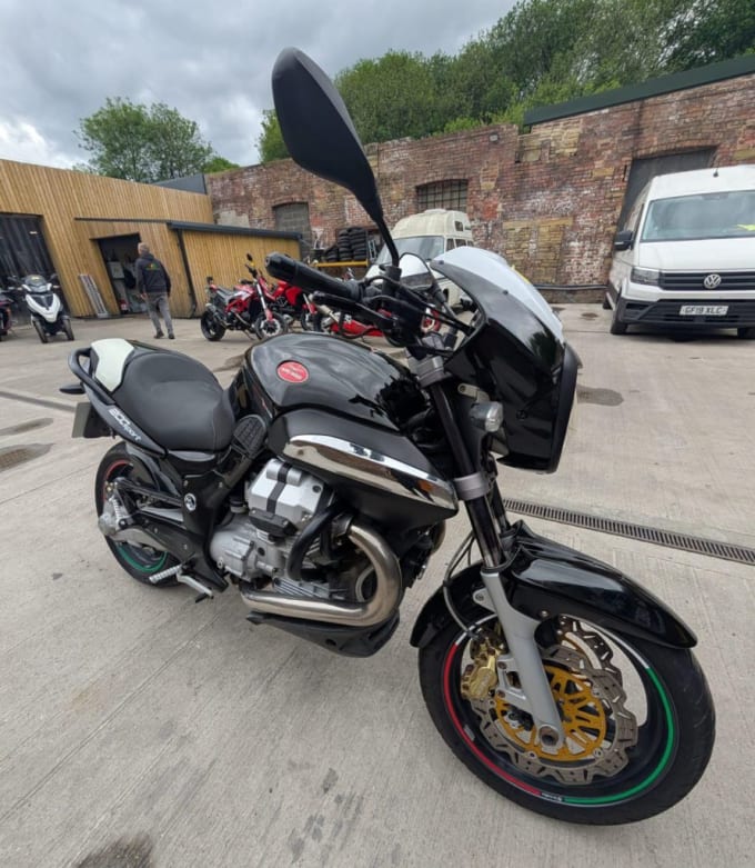 2025 Moto Guzzi V12 Sport