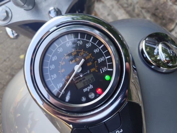 2025 Suzuki Intruder 800
