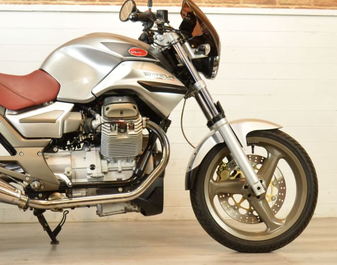 2025 Moto Guzzi Breva 750