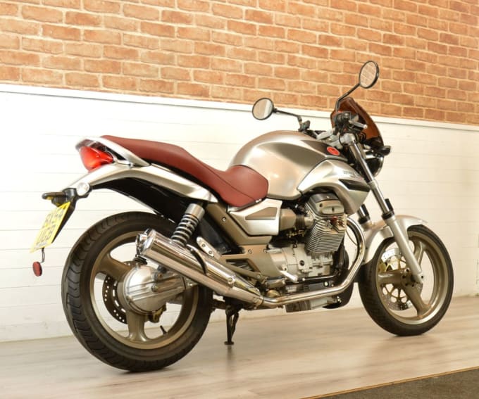 2025 Moto Guzzi Breva 750