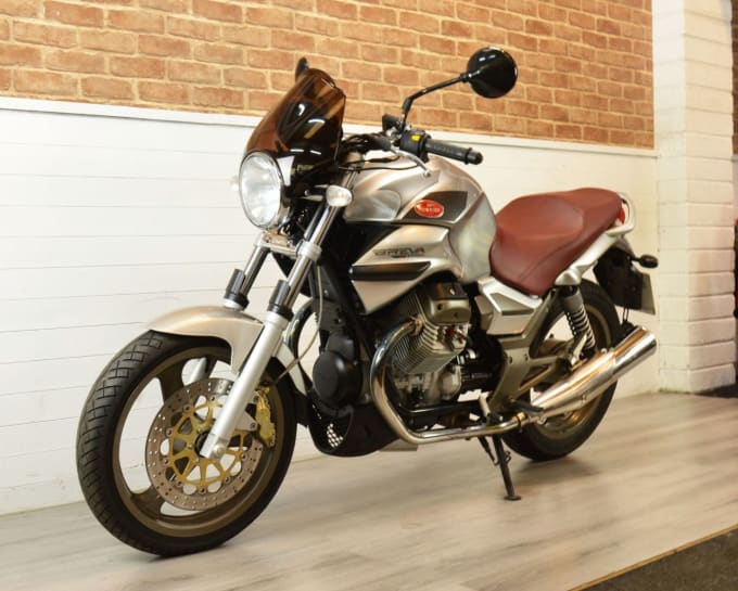 2025 Moto Guzzi Breva 750