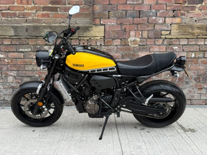 2025 Yamaha Xsr700