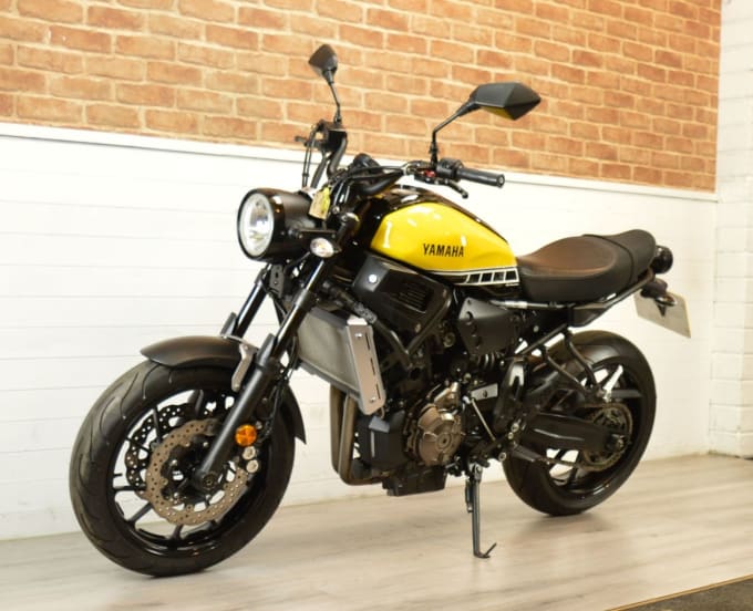 2025 Yamaha Xsr700