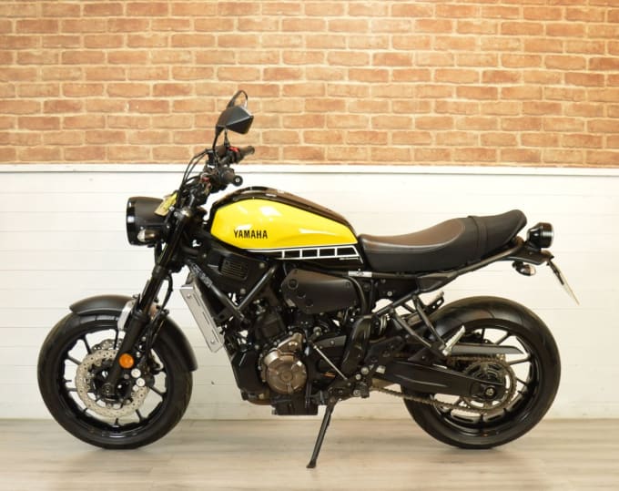 2025 Yamaha Xsr700