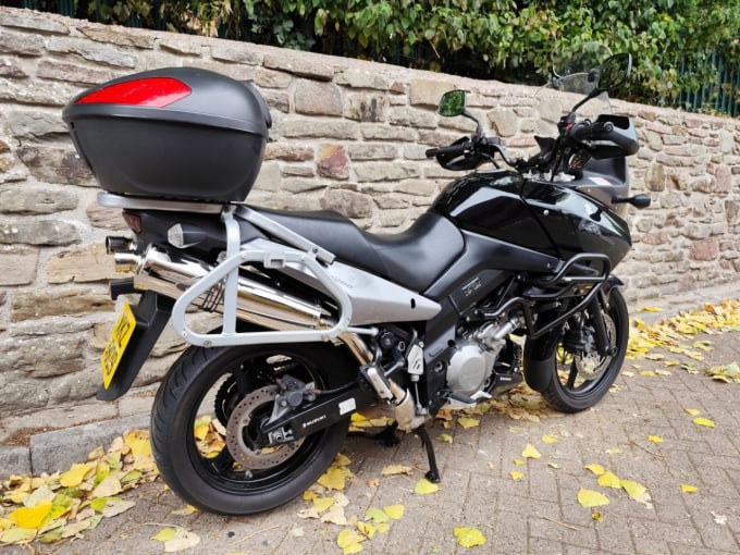 2025 Suzuki V-strom 1000