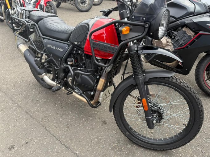 2025 Royal Enfield Himalayan 411