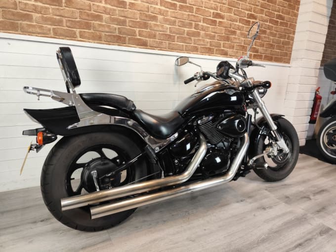 2025 Suzuki Intruder 800