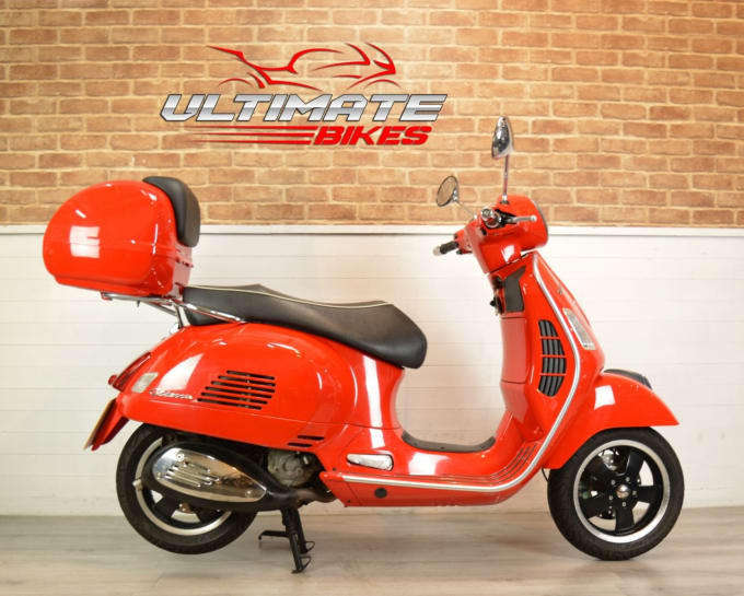 2025 Piaggio Vespa Gts 300
