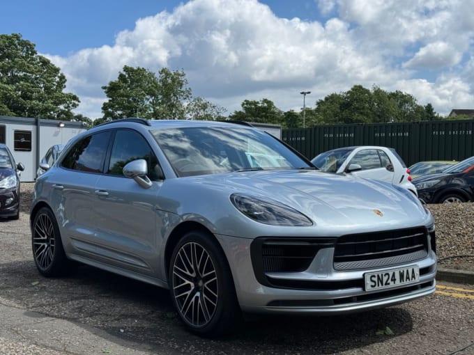 2025 Porsche Macan