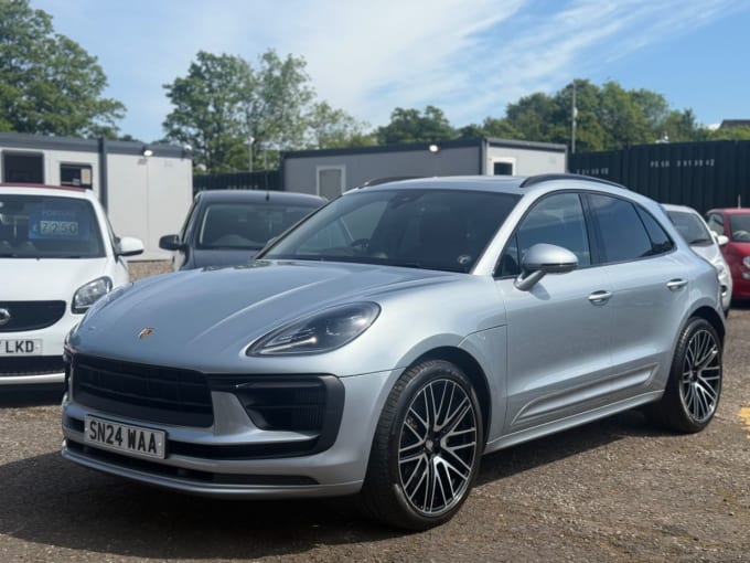 2025 Porsche Macan