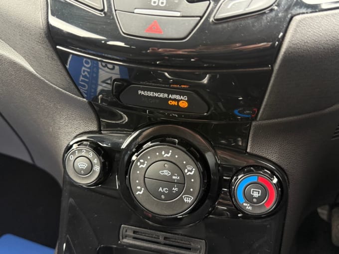 2015 Ford Fiesta