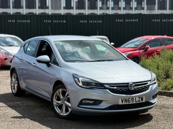 2025 Vauxhall Astra