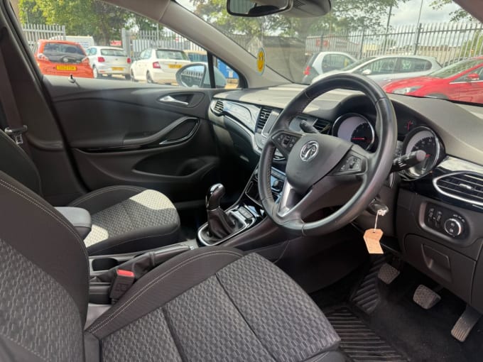 2025 Vauxhall Astra
