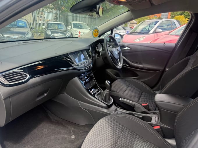 2025 Vauxhall Astra