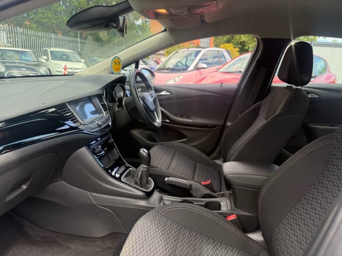 2025 Vauxhall Astra